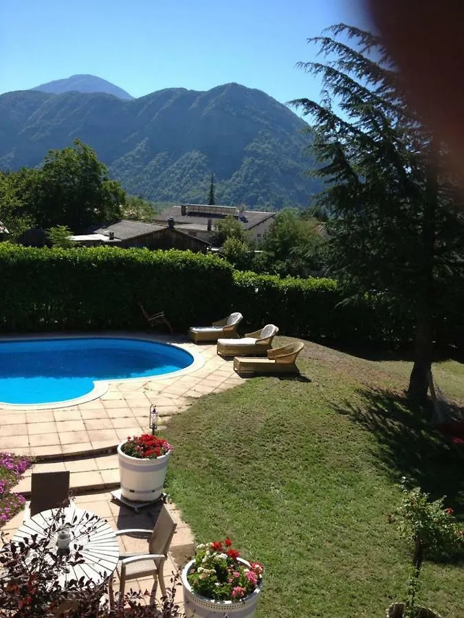 Au Paradis Des Grillons Espinasses