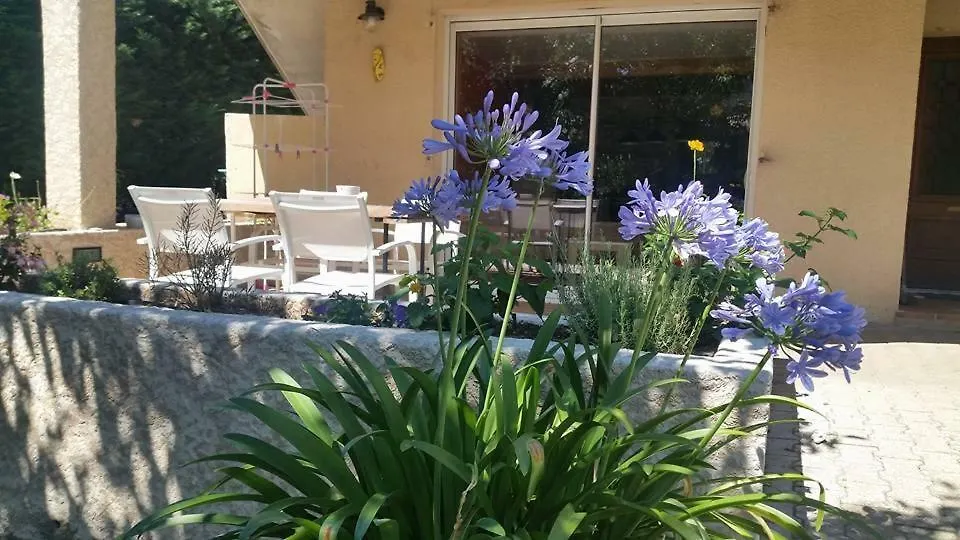Au Paradis Des Grillons Espinasses