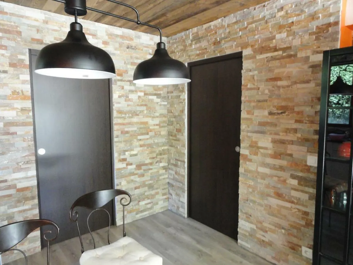 Au Paradis Des Grillons Espinasses