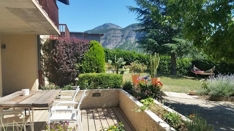 Au Paradis Des Grillons Espinasses Holiday home